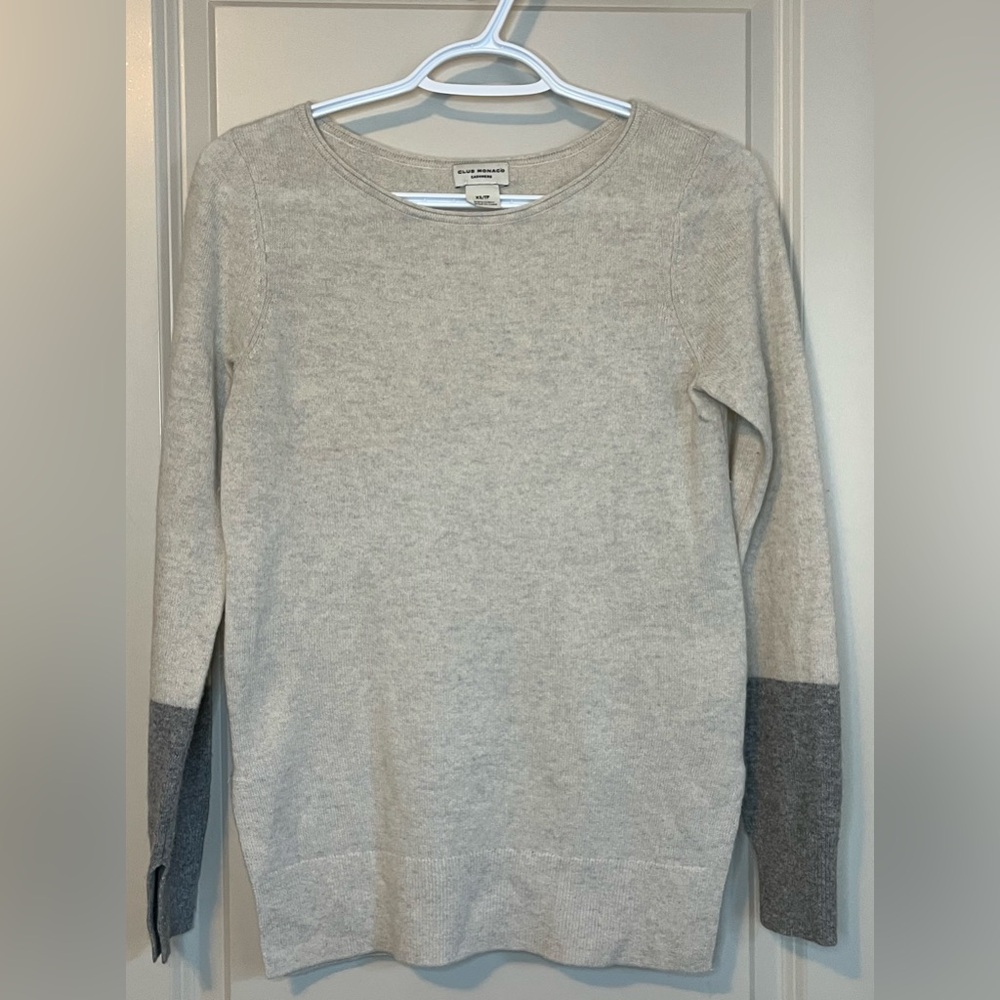 Club Monaco XS Cashmere Sweater